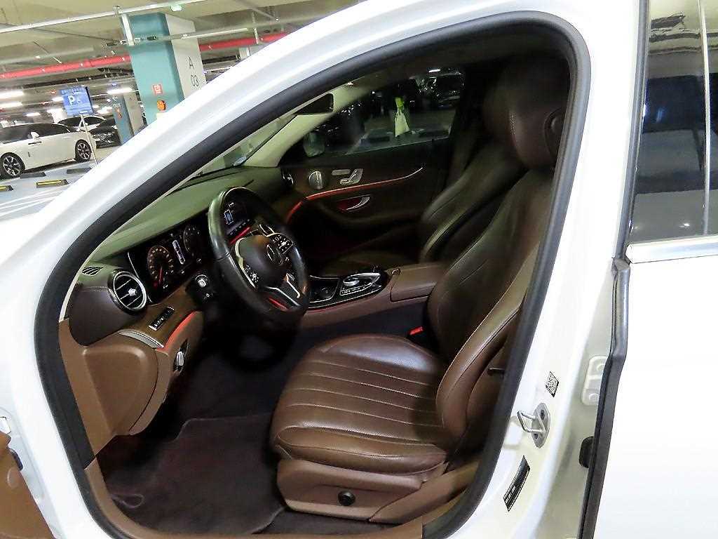 Mercedes Benz E class - Vista 6