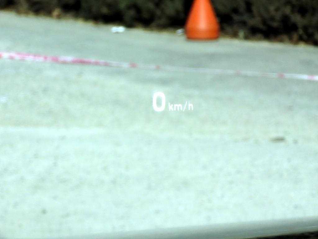 Genesis G80 - Vista 10