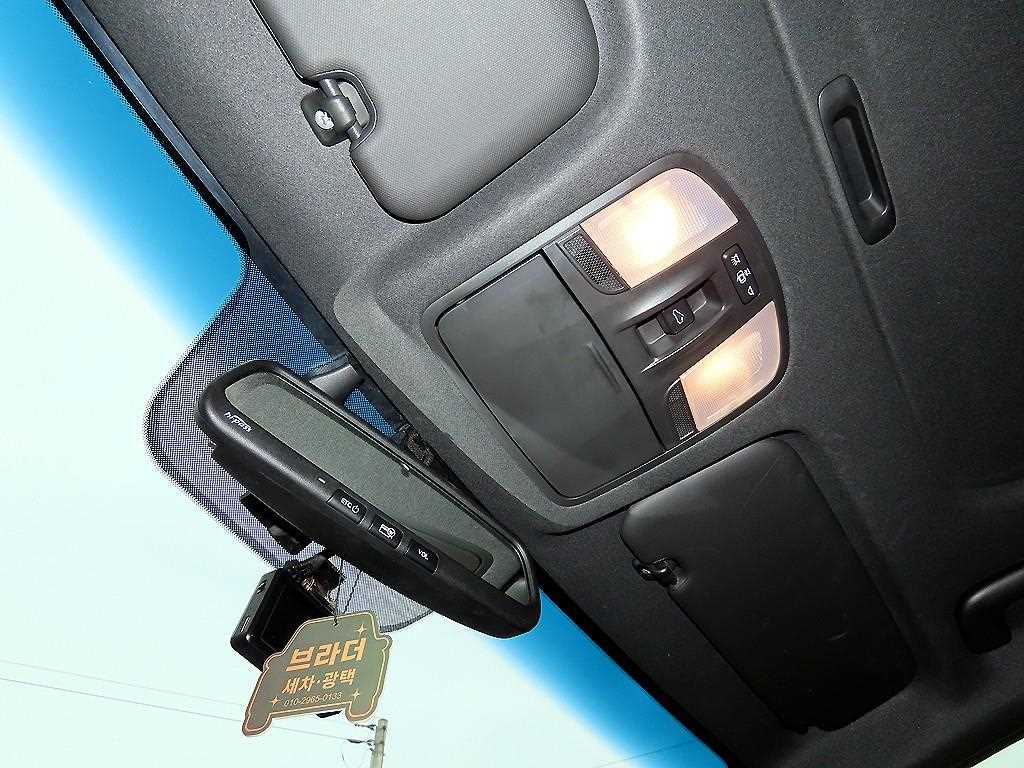 HYUNDAI Avante 2017 Blanco - Importación desde Corea - HF Imports Iquique - Foto 15