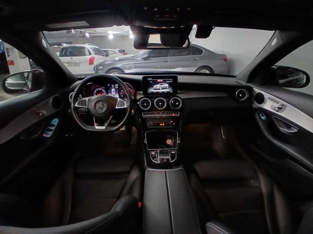 Mercedes Benz C Class - Vista 6