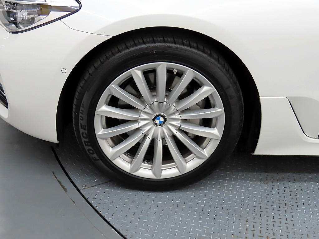 BMW Gran Turismo 2019 Blanco - Importación desde Corea - HF Imports Iquique - Foto 20