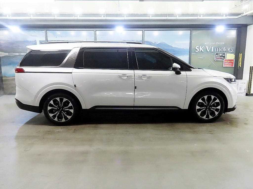 KIA Carnival - Vista 3