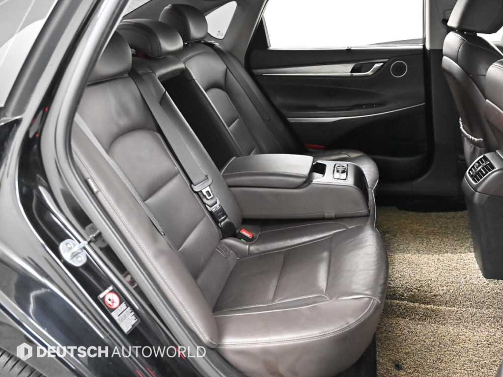 HYUNDAI Grandeur - Vista 12