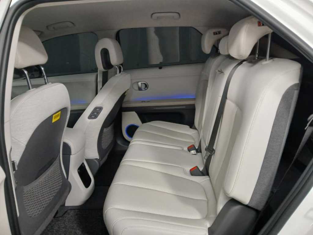 HYUNDAI Ioniq 5 - Vista 7