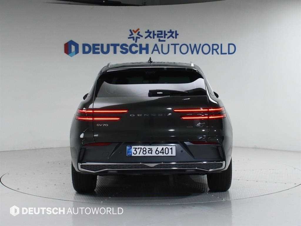 Genesis GV70 - Vista 4