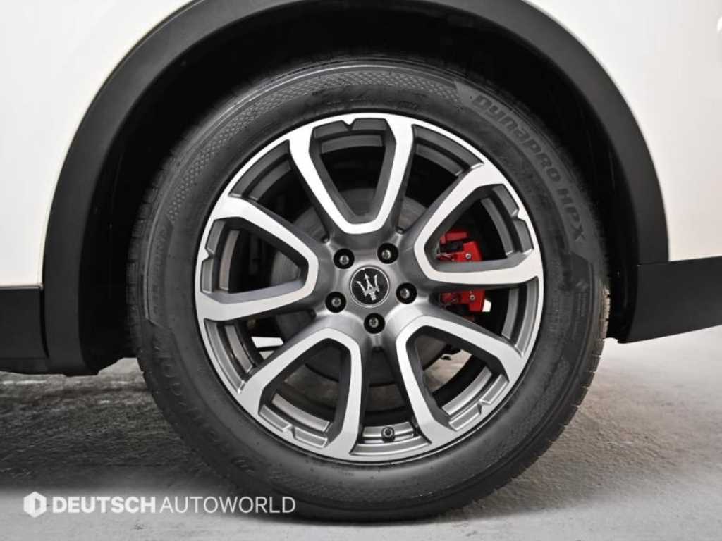 Maserati Levante - Vista 5