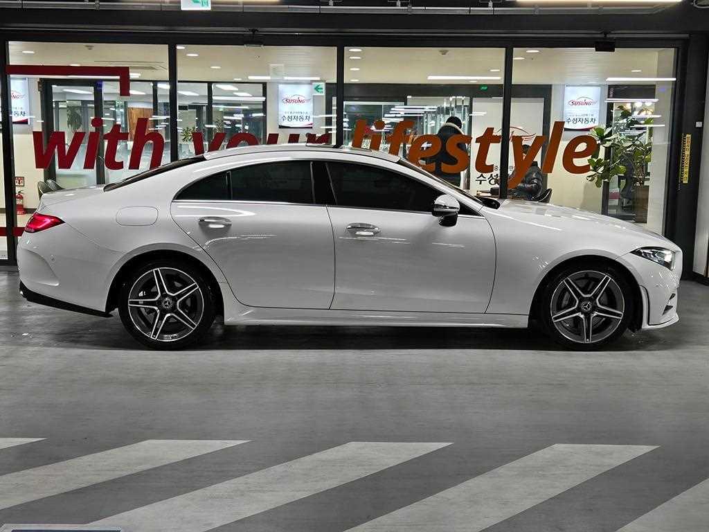 Mercedes Benz CLS Class - Vista 4