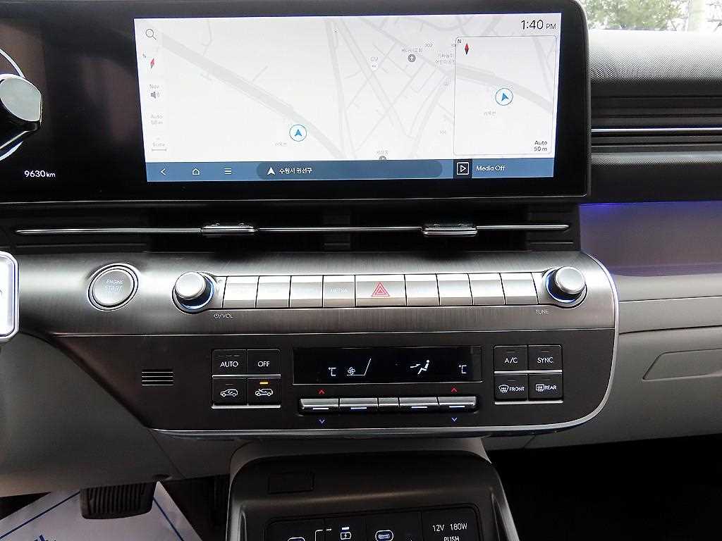 HYUNDAI Kona - Vista 12