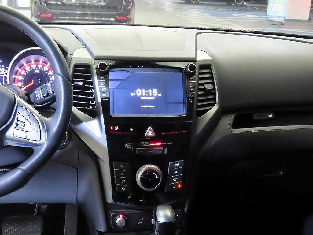 Ssangyong Tivoli - Vista 11