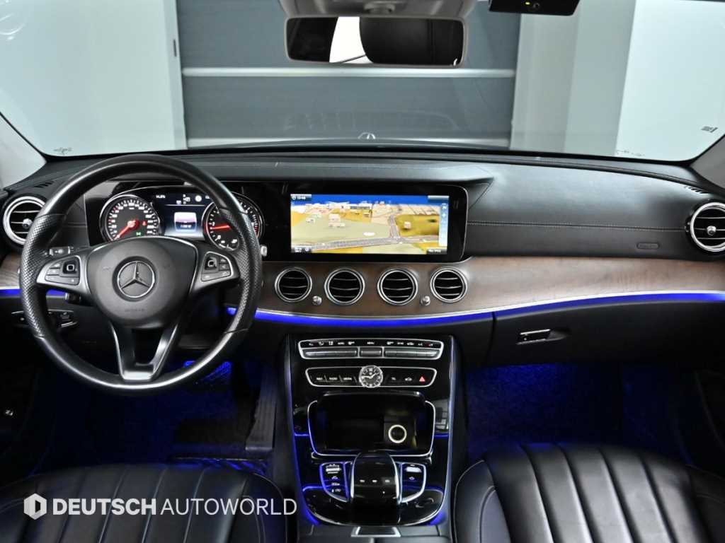 Mercedes Benz E class - Vista 7