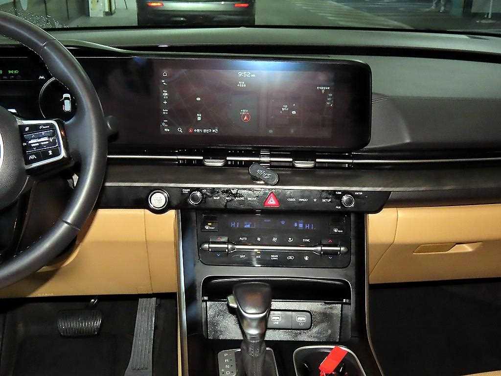 KIA Carnival - Vista 11