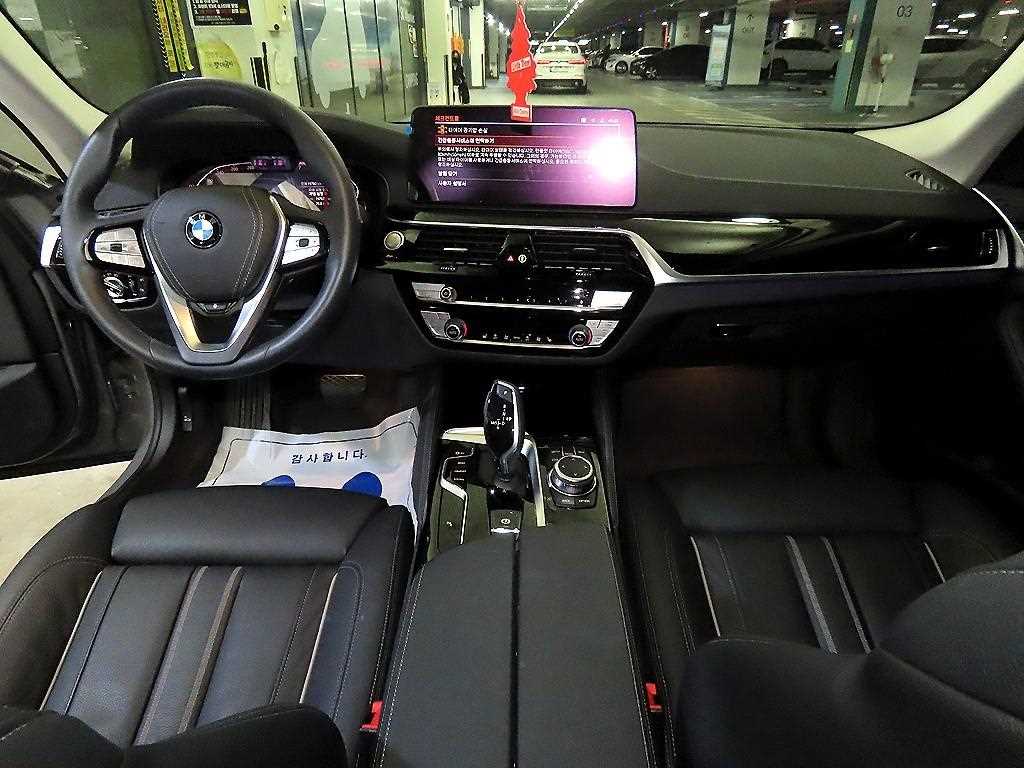 BMW 5 Series - Vista 10