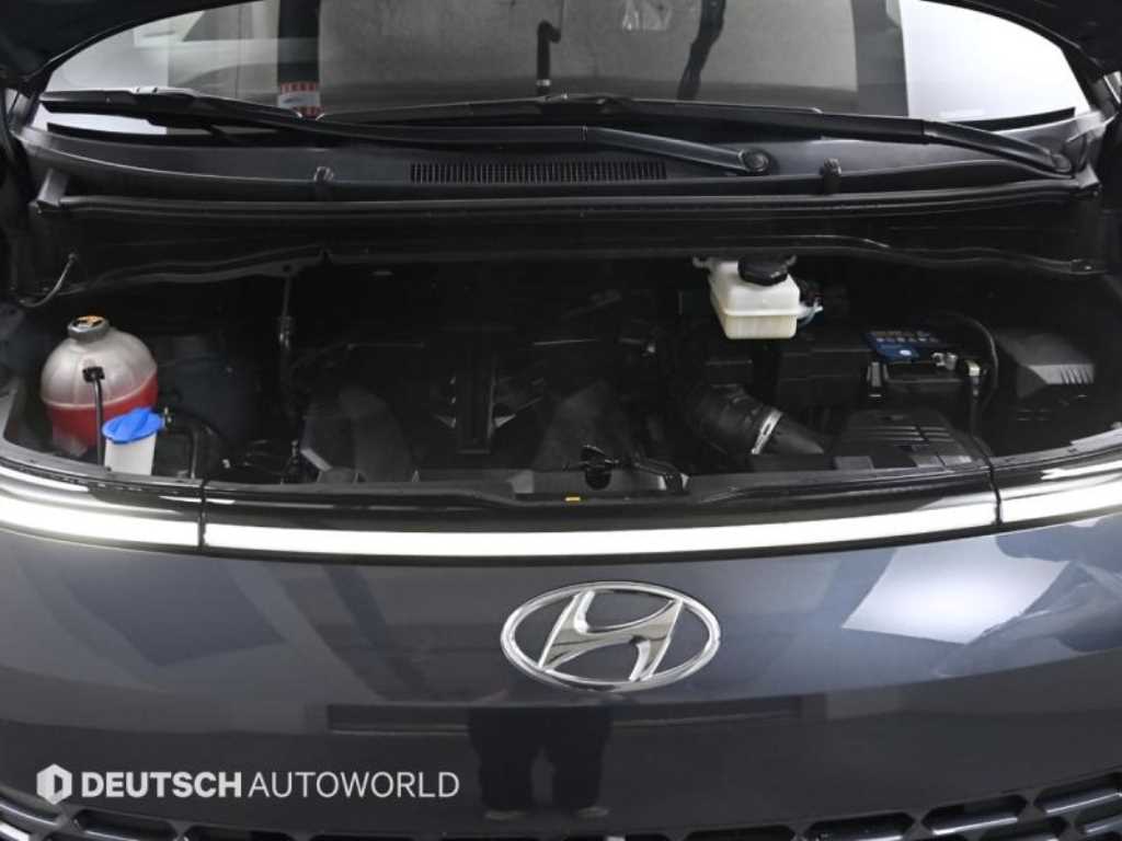 HYUNDAI Staria - Vista 6