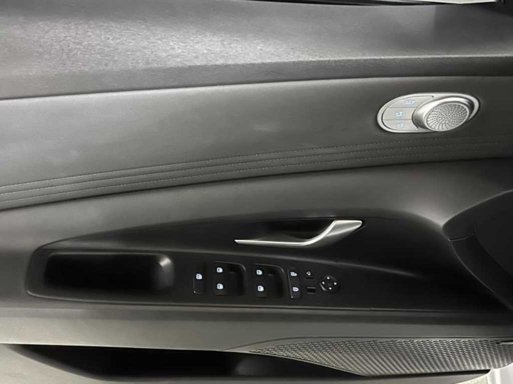 HYUNDAI Avante - Vista 12