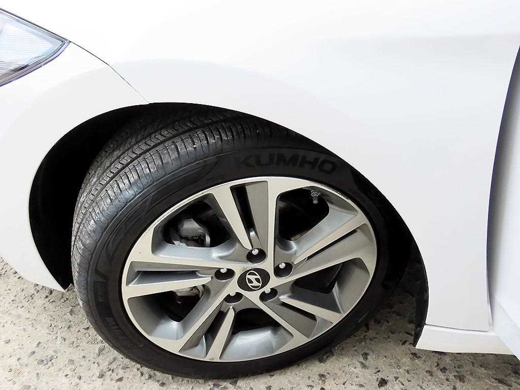 HYUNDAI Avante 2018 Blanco - Importación desde Corea - HF Imports Iquique - Foto 20