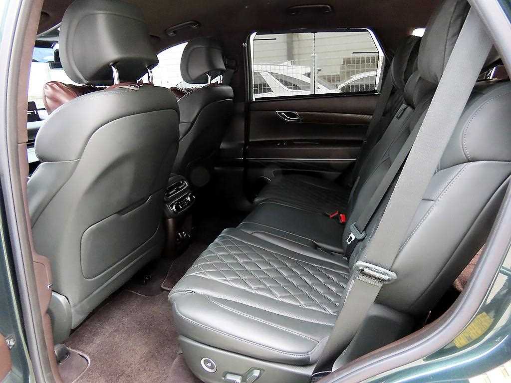 Genesis GV80 - Vista 6