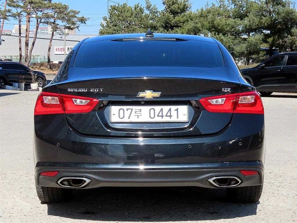 Chevrolet Malibu - Vista 4