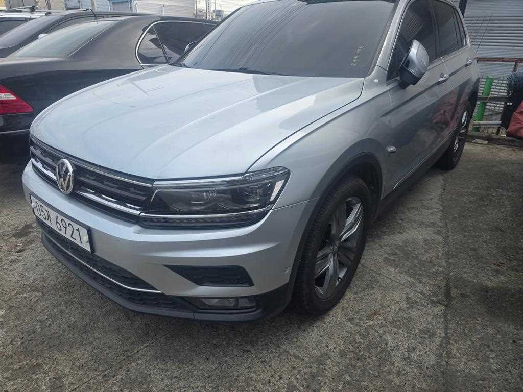 Volkswagen Tiguan - Vista 2