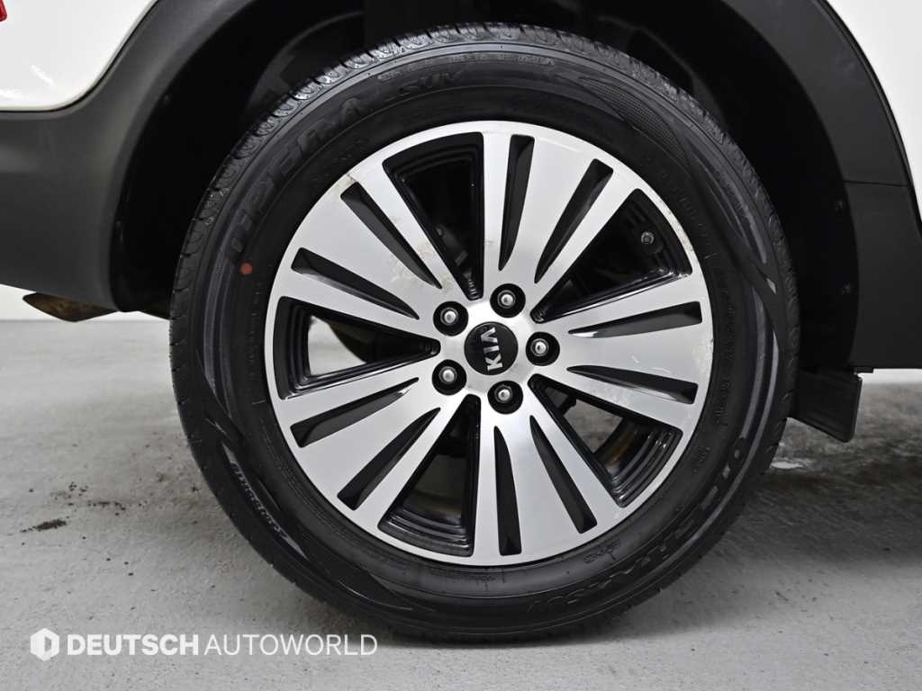 KIA Sportage - Vista 5