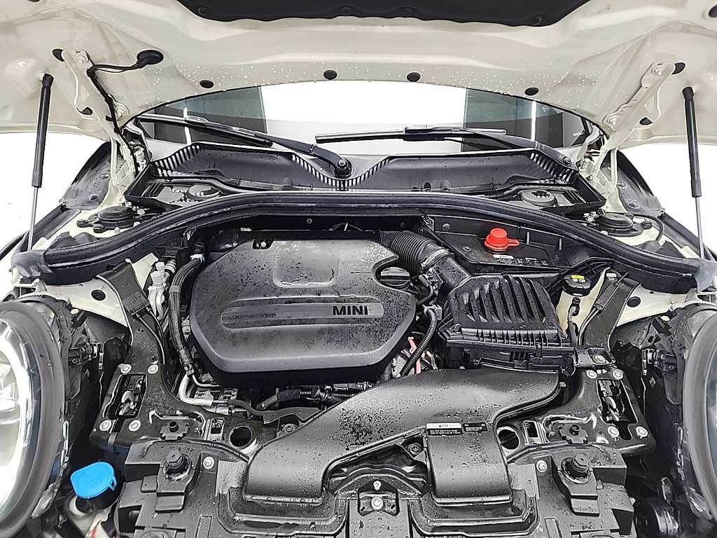 Mini Clubman - Vista 5