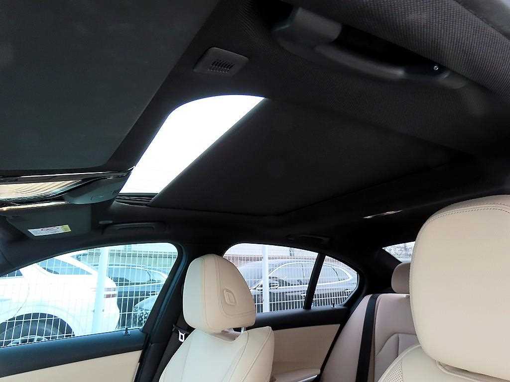 BMW 3 series 2024 Blanco - Importación desde Corea - HF Imports Iquique - Foto 18