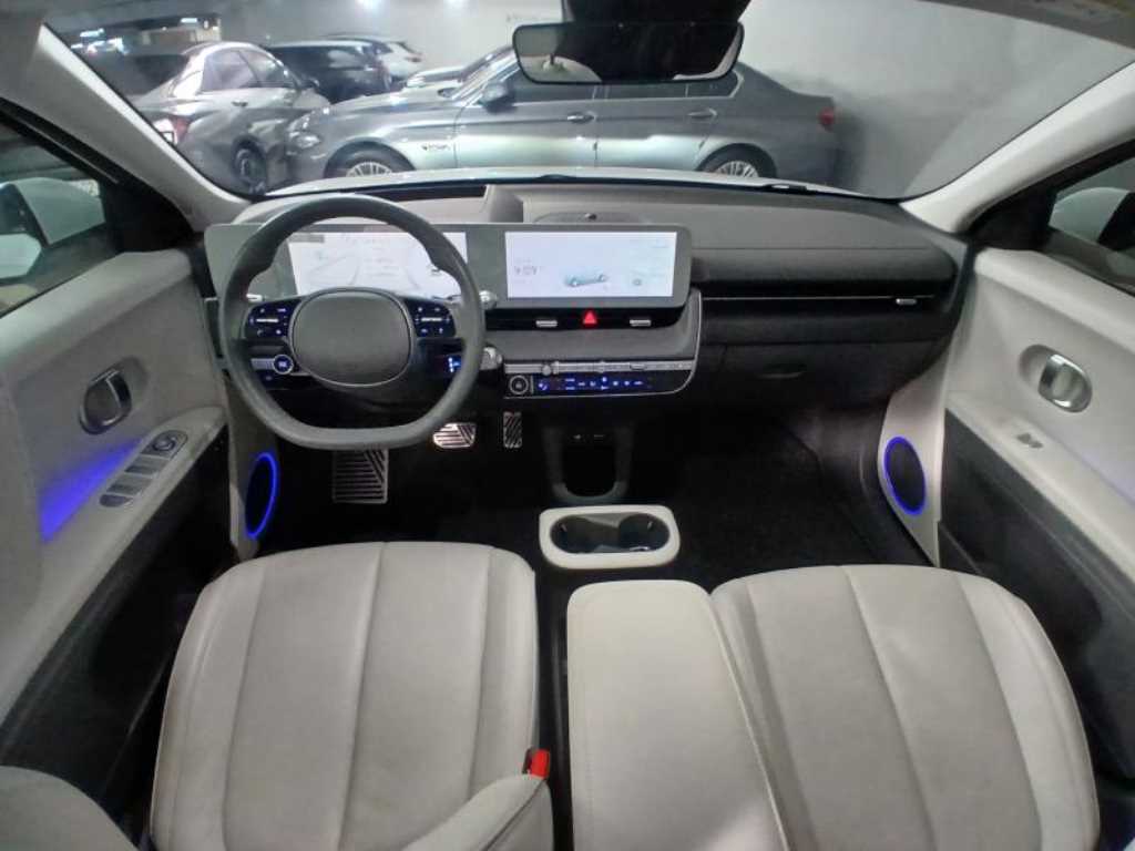 HYUNDAI Ioniq 5 - Vista 6