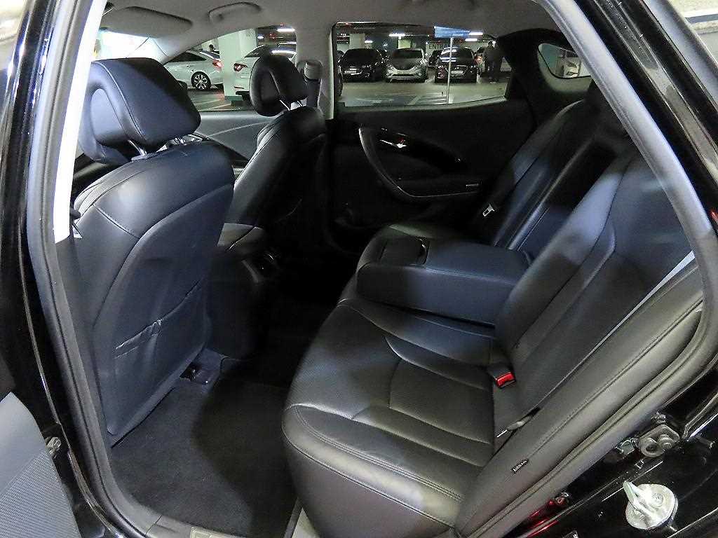 HYUNDAI Grandeur - Vista 7