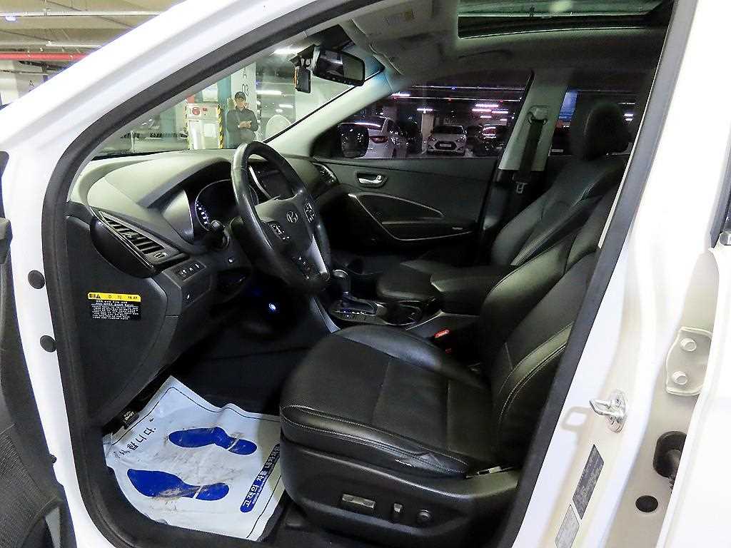 HYUNDAI Santa Fe - Vista 6