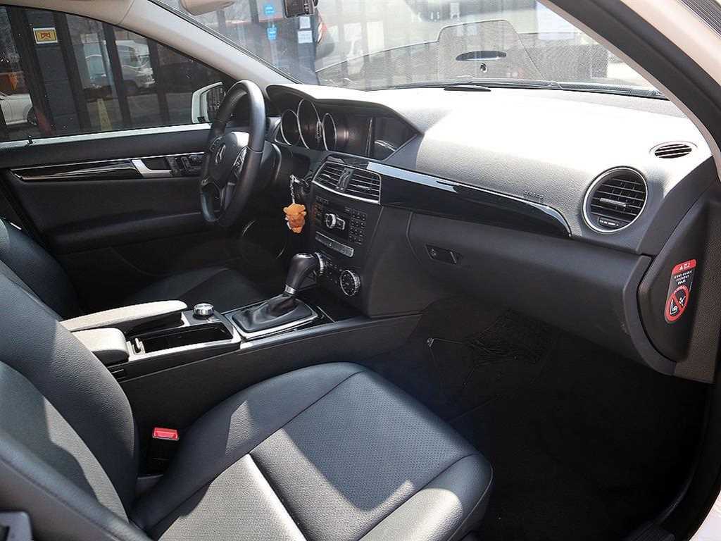 Mercedes Benz C Class 2014 Blanco - Importación desde Corea - HF Imports Iquique - Foto 14