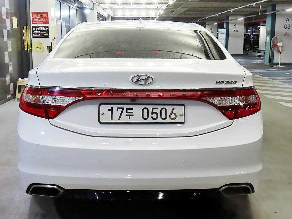 HYUNDAI Grandeur - Vista 5