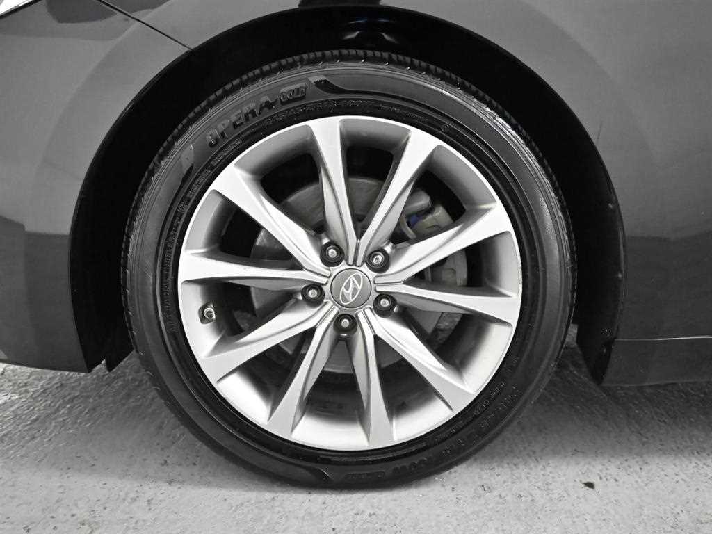 HYUNDAI Grandeur - Vista 5