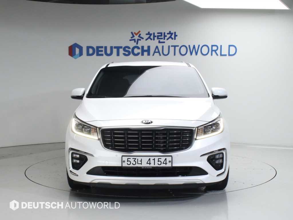 KIA Carnival - Vista 3