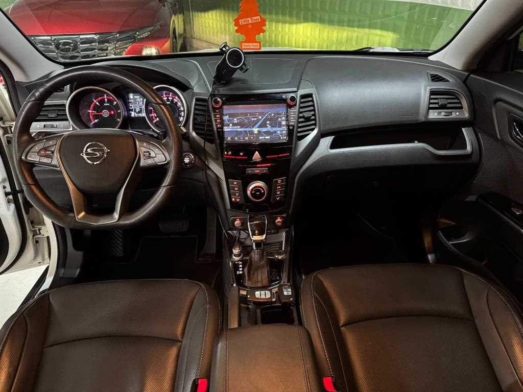 Ssangyong Tivoli - Vista 7