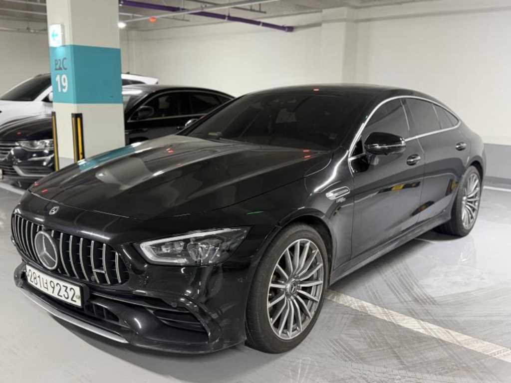 Mercedes Benz AMG GT - Vista 3