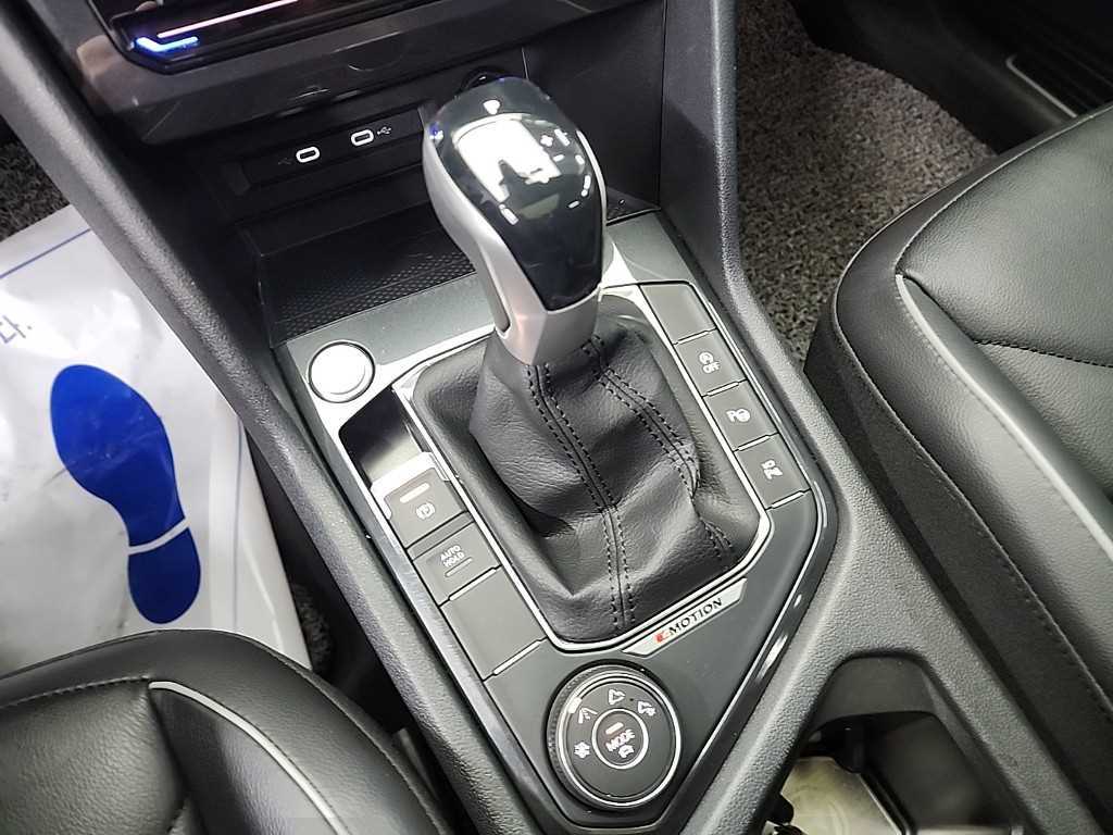 Volkswagen Tiguan - Vista 8