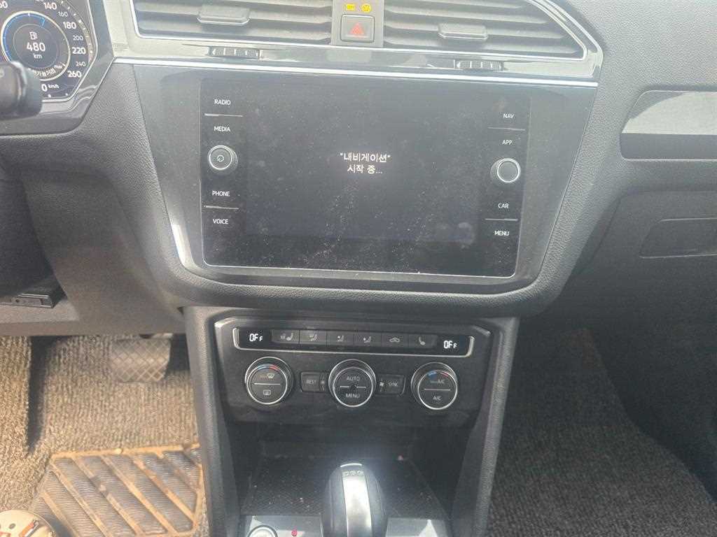 Volkswagen Tiguan - Vista 12