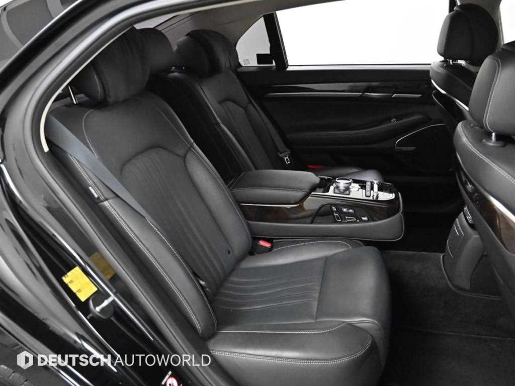 Genesis G90 - Vista 12