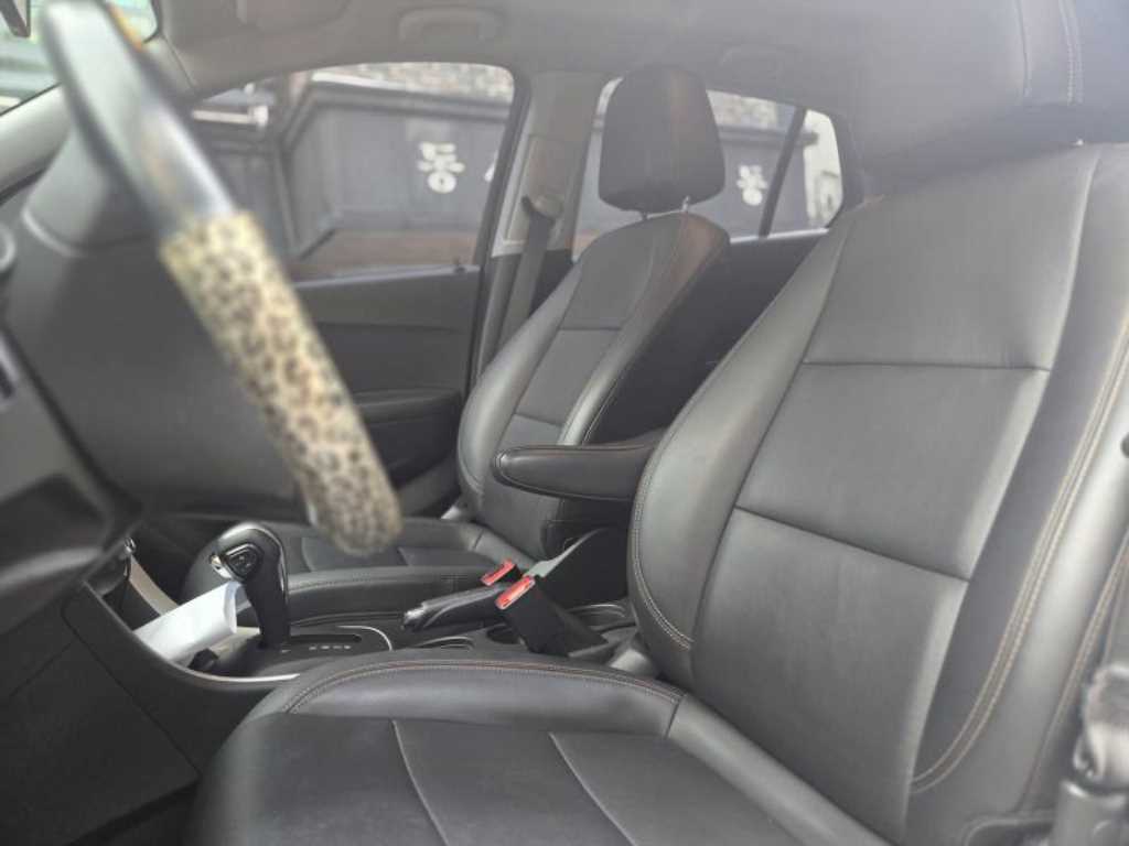 Chevrolet Trax - Vista 9