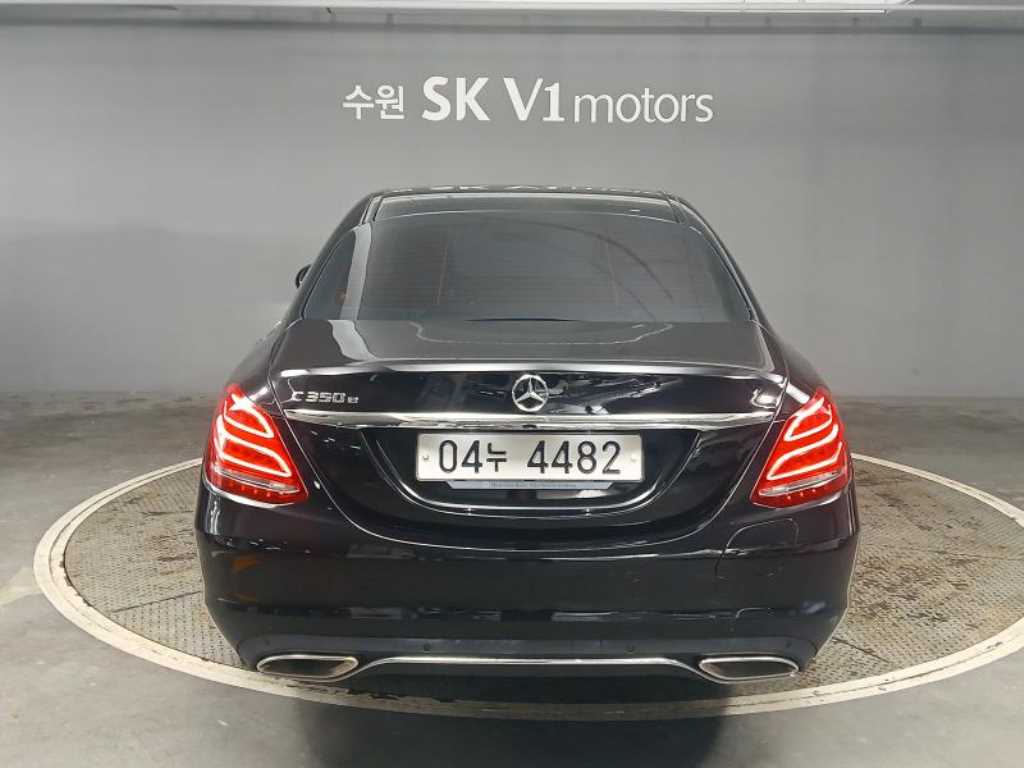 Mercedes Benz C Class - Vista 5