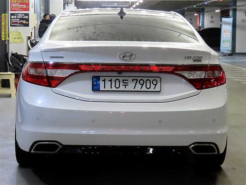 HYUNDAI Grandeur - Vista 6