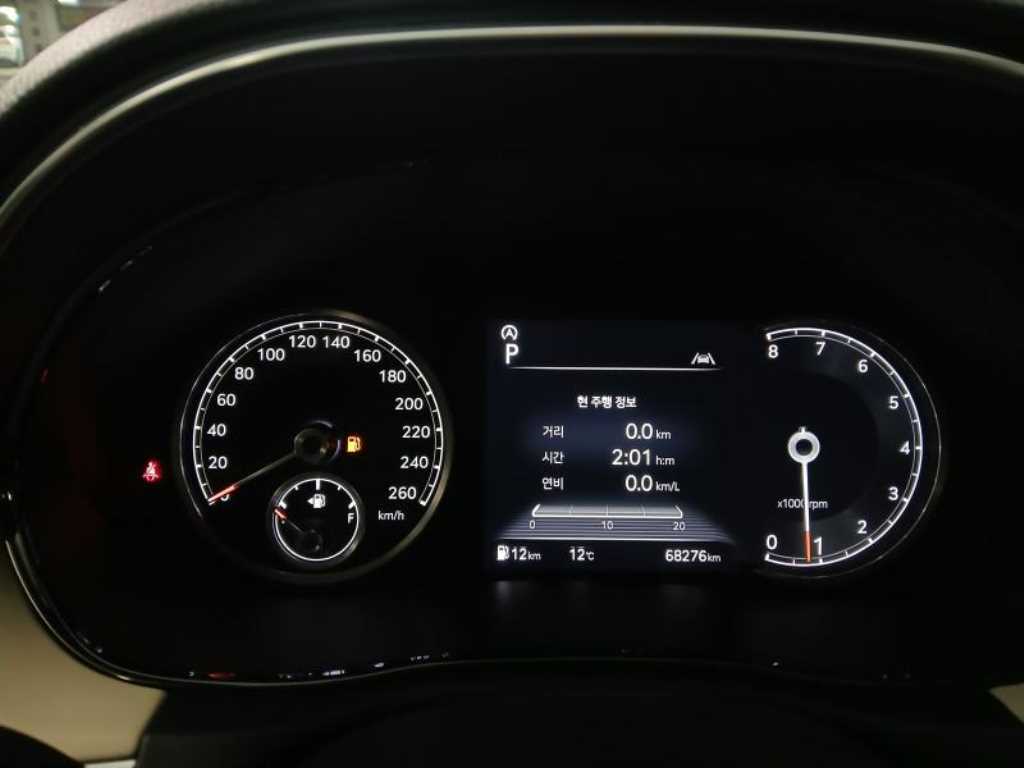 Genesis GV70 - Vista 9