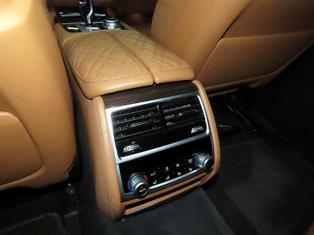 BMW 7 Series 2021 Plateado - Importación desde Corea - HF Imports Iquique - Foto 16