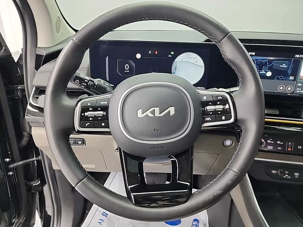KIA Carnival - Vista 10