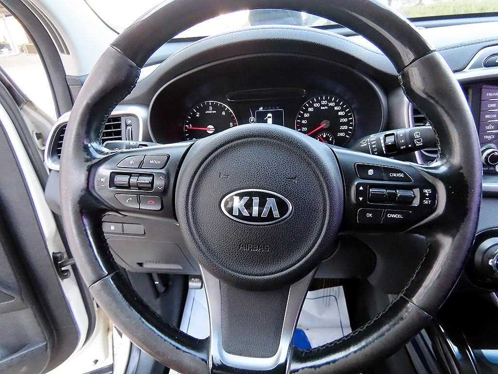 KIA Sorento - Vista 8