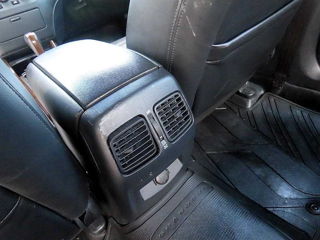 HYUNDAI Grandeur 2011 Negro - Importación desde Corea - HF Imports Iquique - Foto 16