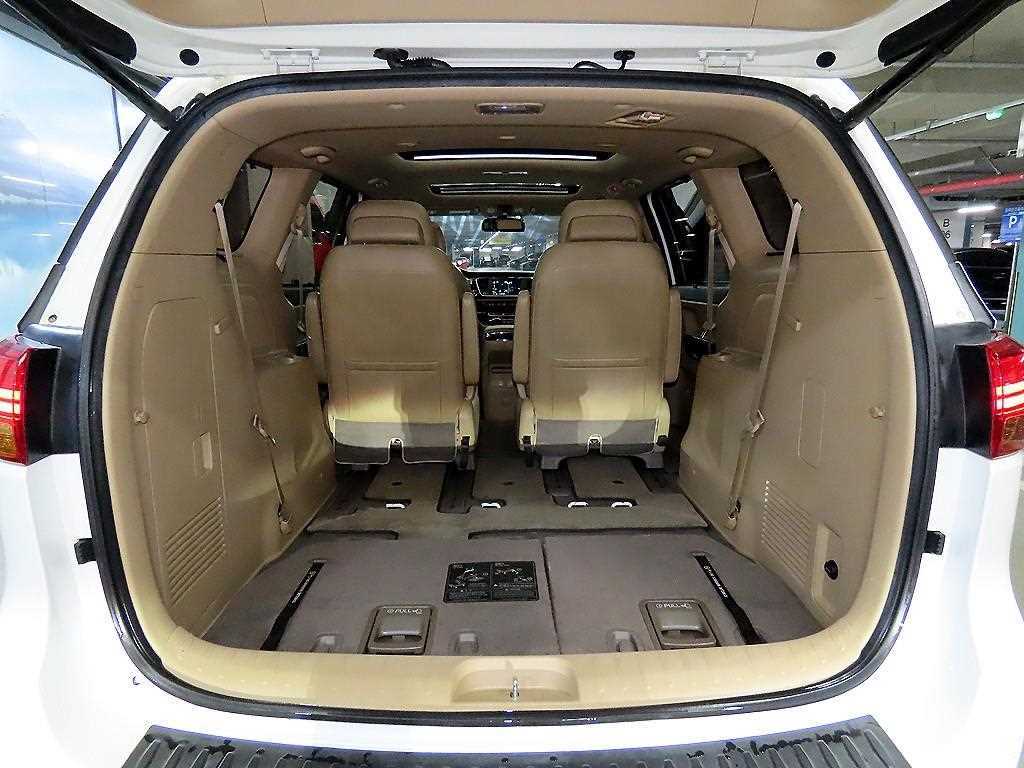 KIA Carnival 2016 Blanco - Importación desde Corea - HF Imports Iquique - Foto 17