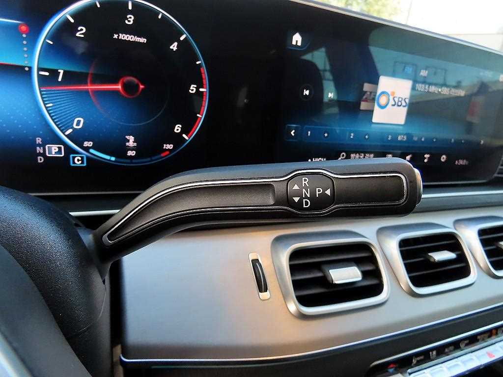 Mercedes Benz GLE Class - Vista 10