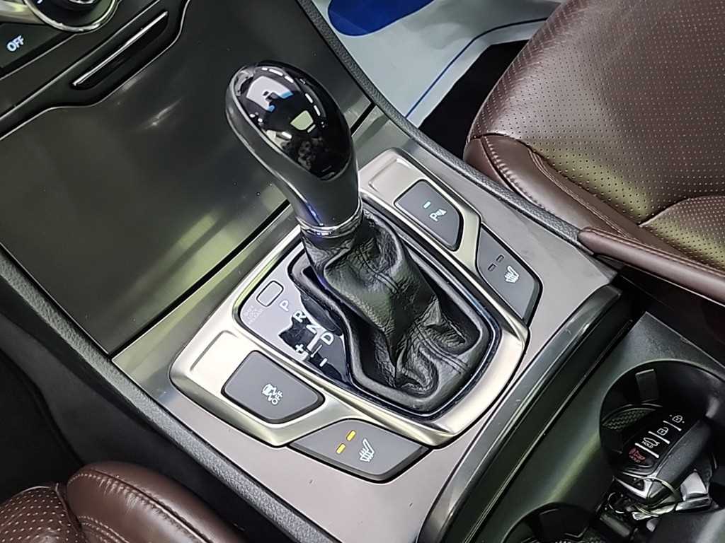 HYUNDAI Grandeur - Vista 8