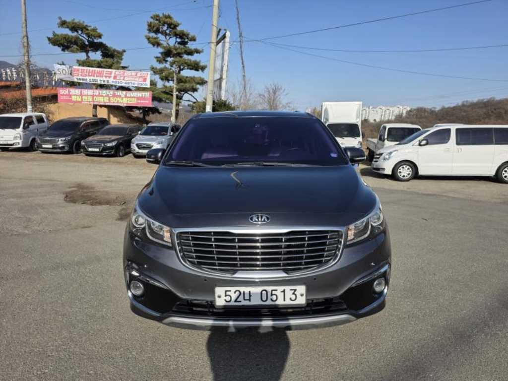 KIA Carnival 2016 Gris - Importación desde Corea - HF Imports Iquique - Foto 1