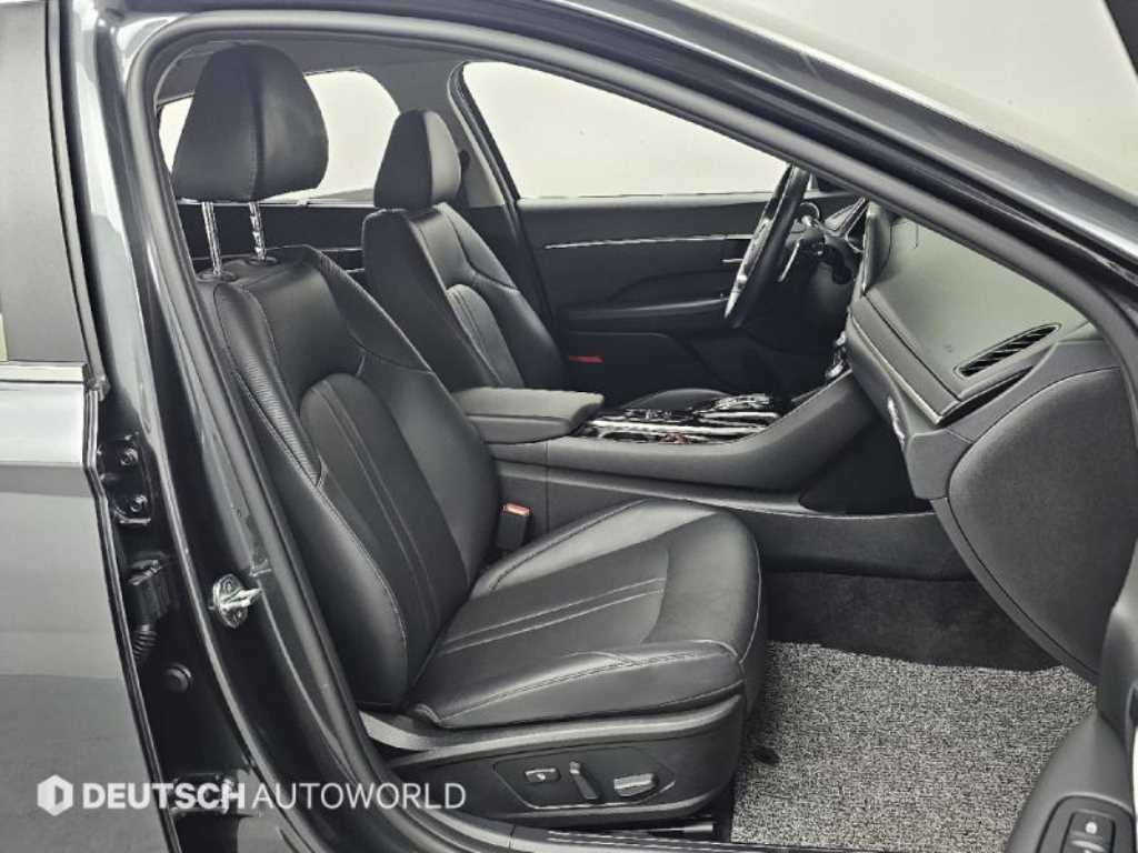 HYUNDAI Sonata - Vista 10